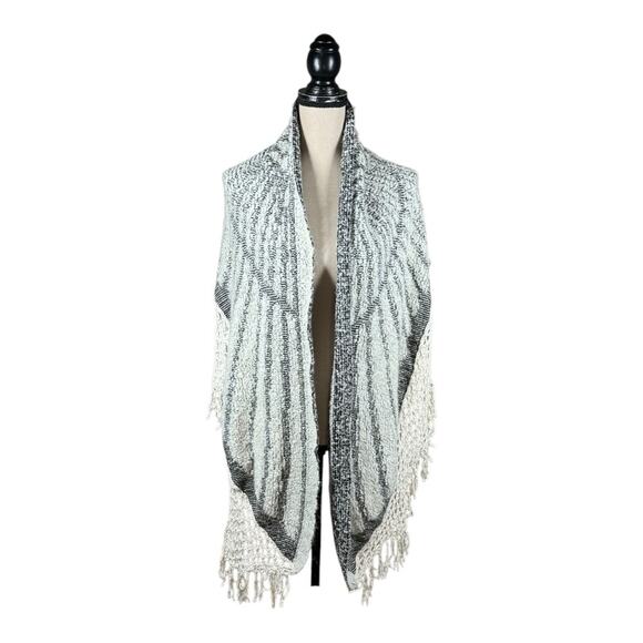 Anthropologie Angel of the North Angel Wings Boucle Wrap Poncho Cardigan One Sz - Picture 4 of 7